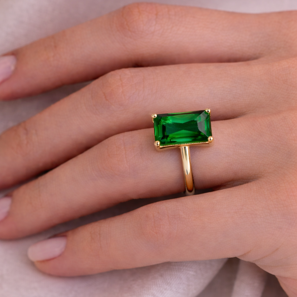 The Emerald Signature Ring