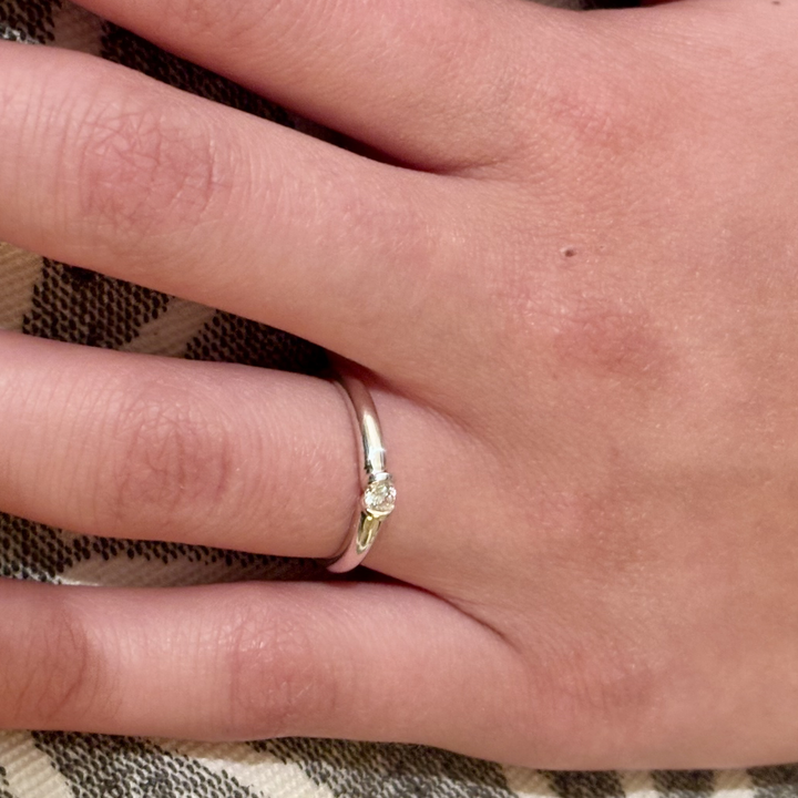 Classic Verlobungsring in Weissgold mit Diamant