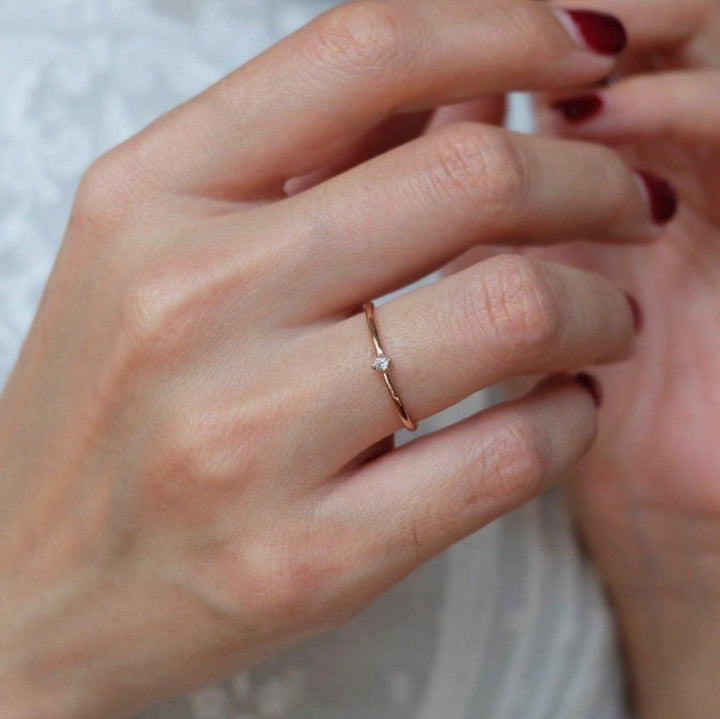 DELICATE DIAMOND RING